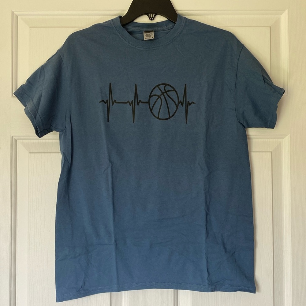 Short sleeve shirt, size medium